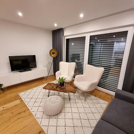 Апартаменты Ella'S Lounge - Besonders Geniessen Зинген Экстерьер фото